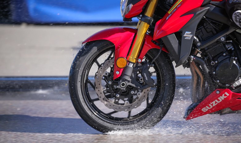 Michelin Road 5