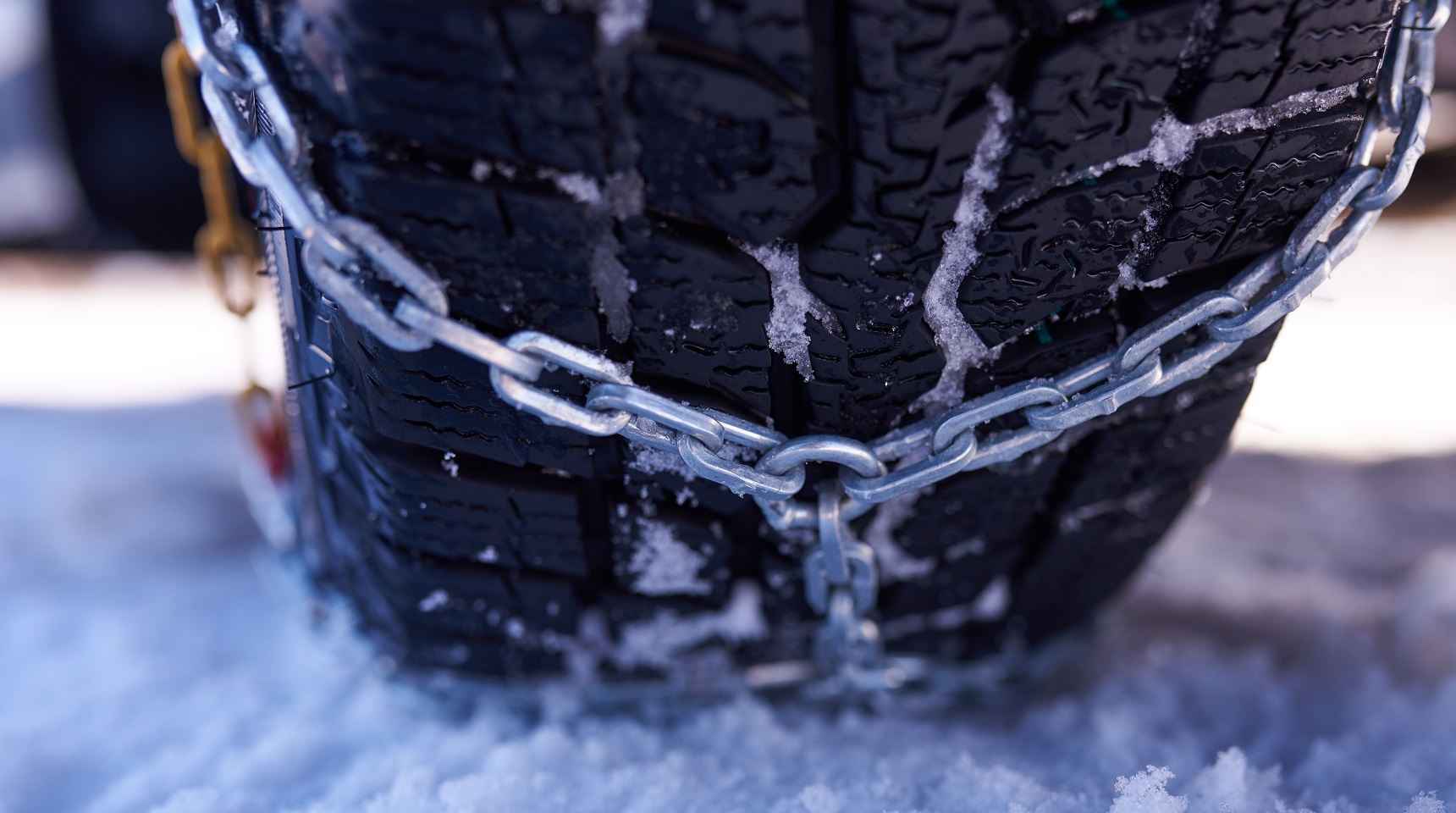 Chaînes à neige correctement montées